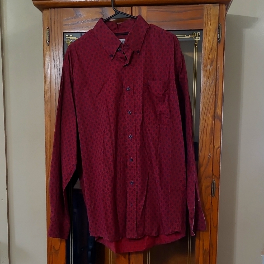 Burgundy Cinch Dress Shirt